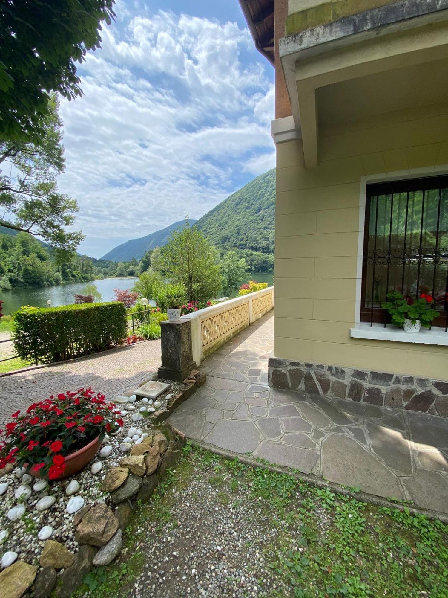 L'Angolino Di Magda: On The Lake-Private Beach! Ghirla المظهر الخارجي الصورة